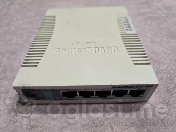 Ostalo MikroTik RB951G-2HnD - Ruter