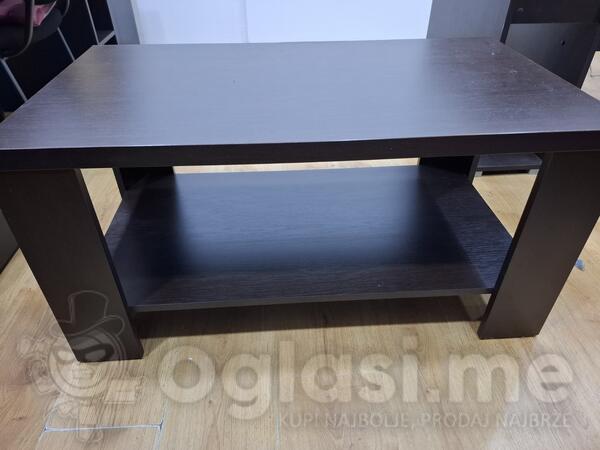 Prodajem sto - cijena 50 eur