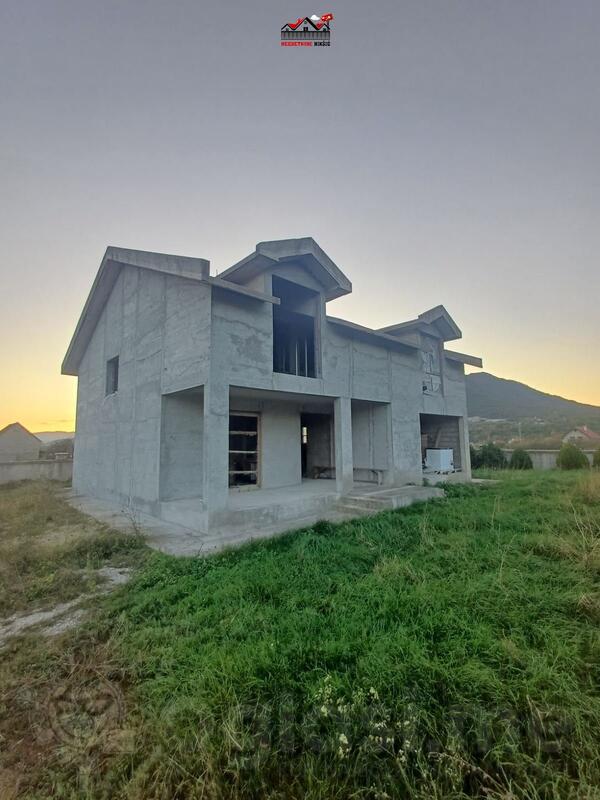 Porodična kuća 128m2 - Nikšić - Vir