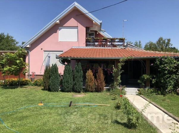 Porodična kuća 170m2 - Golubac - Usije