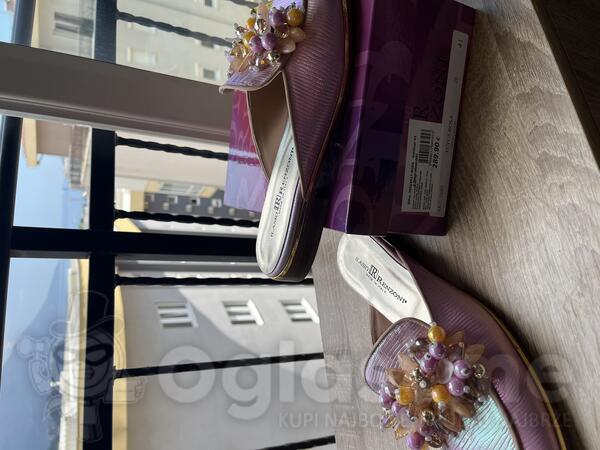 Prodajem skoro nove papuče Ilasio Renzoni