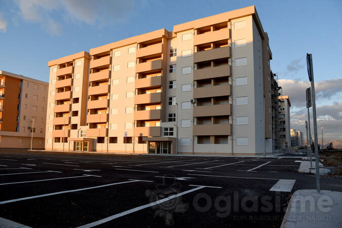 Dvosoban stan 72m2 - Podgorica - Tuški put