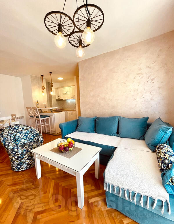 Jednosoban stan 52m2 - Budva - Adok