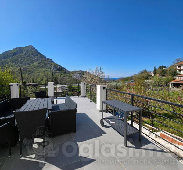 Vila 660m2 - Bar - Čanj