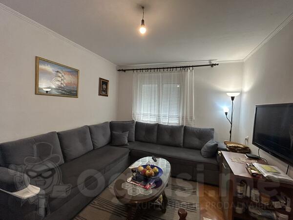 Trosoban stan 71m2 - Bar - Centar grada