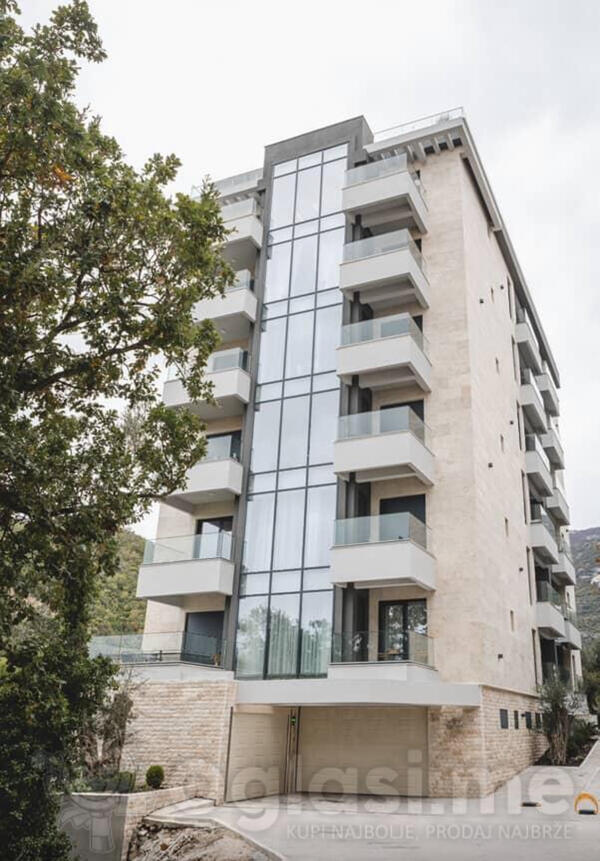 Jednosoban stan 800m2 - Budva - Bečići