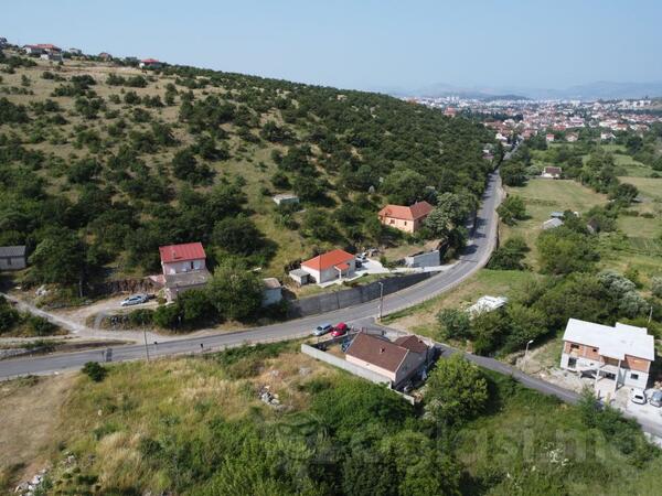 Građevinsko zemljište 1293m2 - Podgorica - Masline