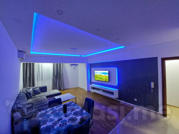 Jednosoban stan 52m2 - Bar - Centar grada