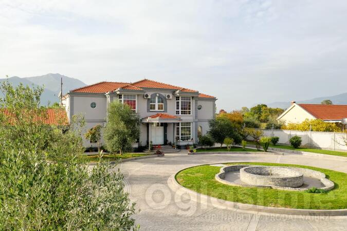 Vila 560m2 - Danilovgrad - > Okolina grada