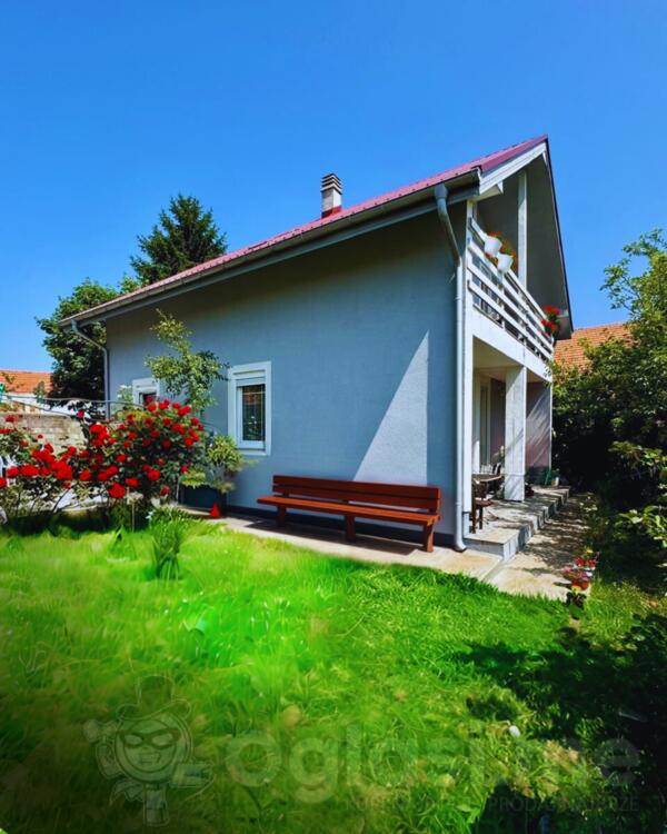 Porodična kuća 150m2 - Cetinje - Cetinje (uži dio)