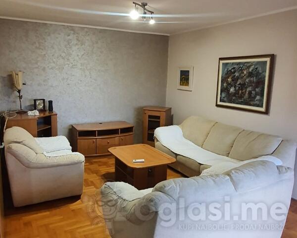 Trosoban stan 105m2 - Podgorica - Blok 6