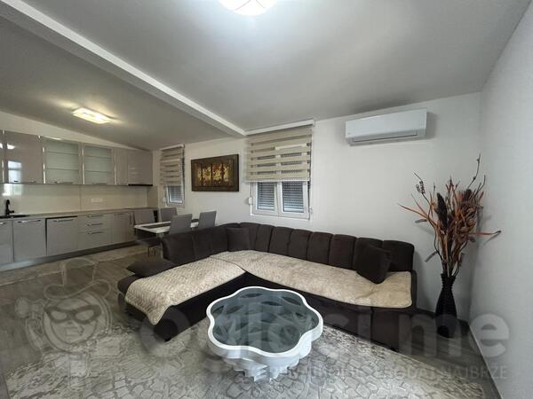 Dvosoban stan 89m2 - Bar - Zaljevo