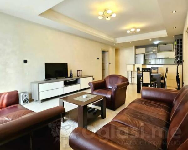 Trosoban stan 90m2 - Budva - Centar grada