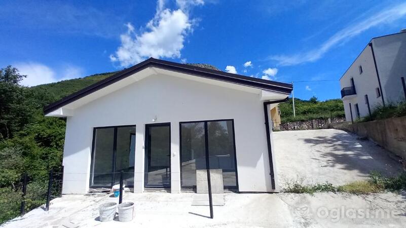 Porodična kuća 80m2 - Bar - Bar (uži dio)