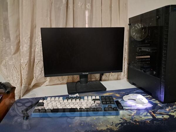 AMD Ryzen 5 - 8GB GB DDR4 - SSD disk