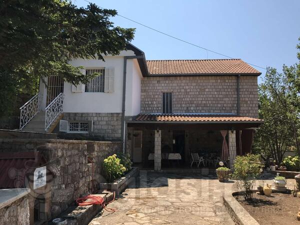 Porodična kuća 160m2 - Bar - Sutomore