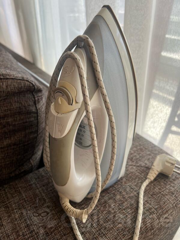 Prodajem Gorenje peglu u odličnom stanju. 