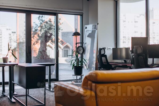 Dvosoban stan 83m2 - Bar - Centar grada