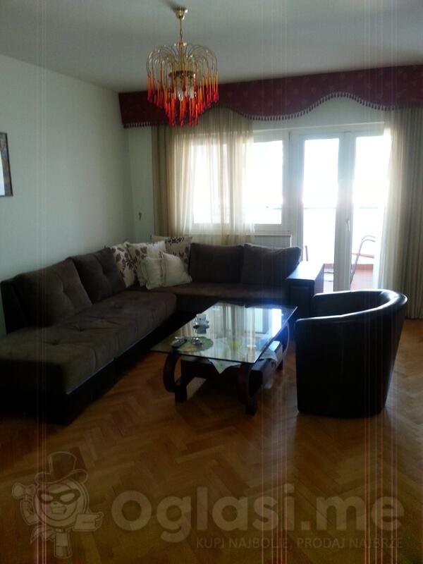 Dvosoban stan 85m2 - Podgorica - Preko Morače