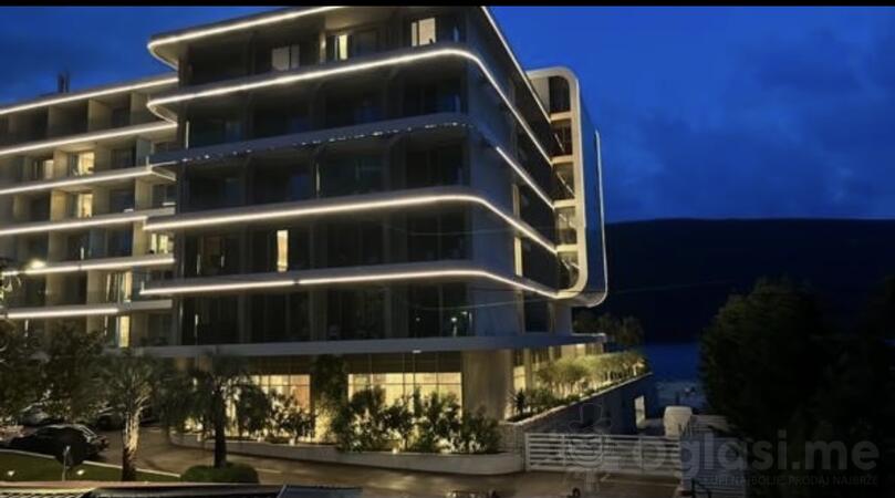 Porodična kuća 55m2 - Herceg Novi - Kumbor