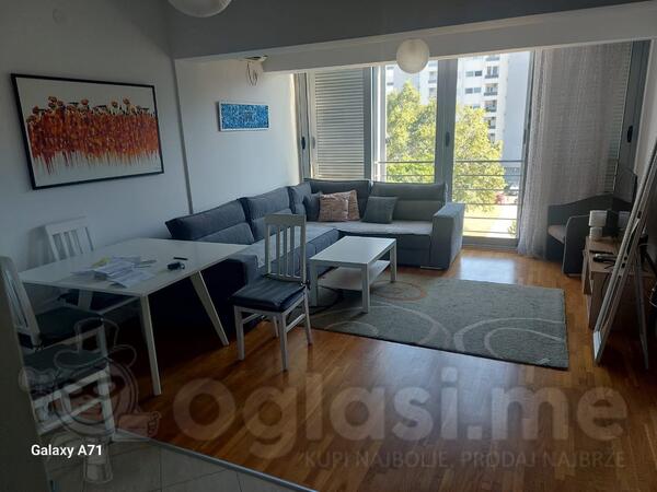 Jednosoban stan 43m2 - Bar - Centar grada