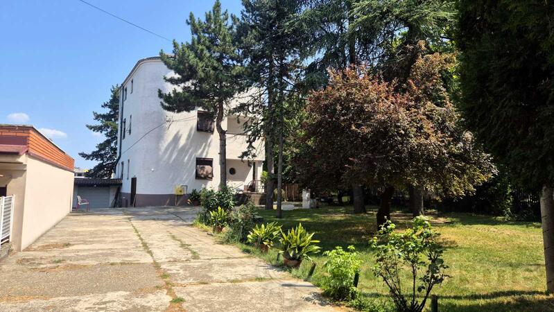 Porodična kuća 402m2 - Zemun - Zemun (uži dio)