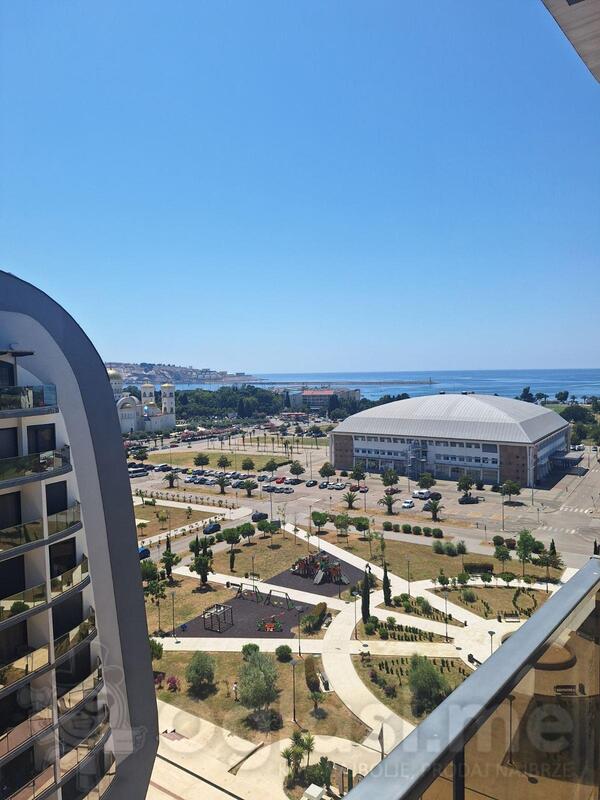 Jednosoban stan 64m2 - Bar - Centar grada