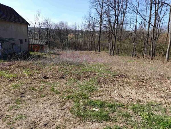 Građevinsko zemljište 855m2 - Lazarevac - Vrbovno