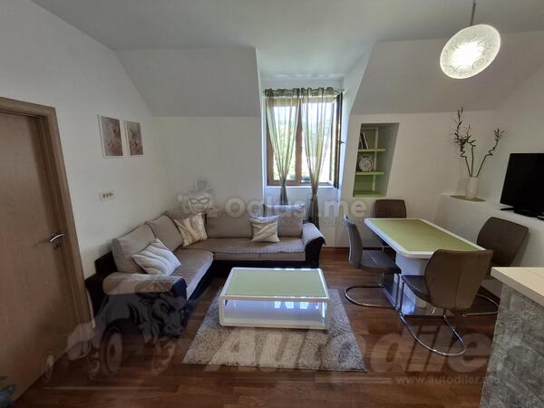 Jednosoban stan 41m2 - Cetinje - Cetinje (uži dio)