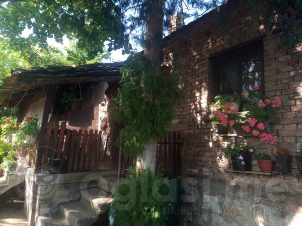 Porodična kuća 60m2 - Obrenovac - Mala Moštanica