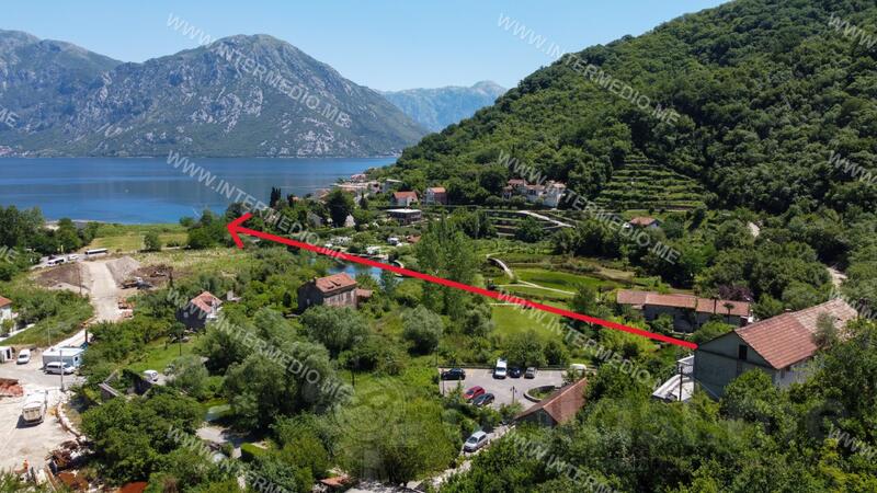 Dvojna kuća 100m2 - Kotor - Morinj