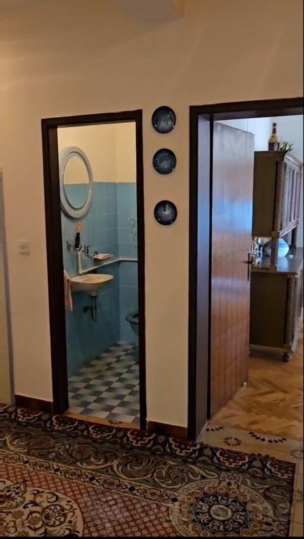 Kuća sa više stanova 285m2 - Podgorica - > Okolina grada