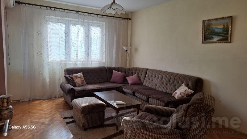 Jednosoban stan 55m2 - Bar - Centar grada