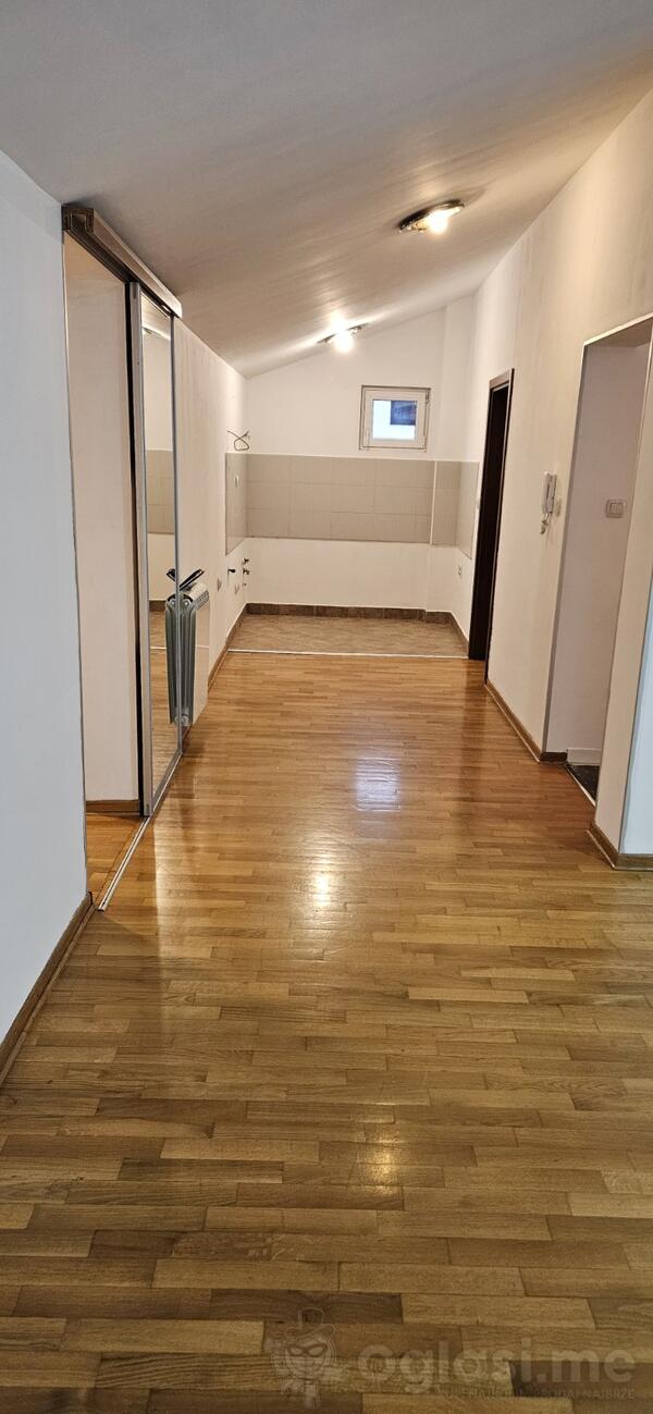 Trosoban stan 90m2 - Voždovac - Voždovac (uži dio)