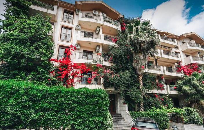 Dvosoban stan 69m2 - Budva - Podmaine