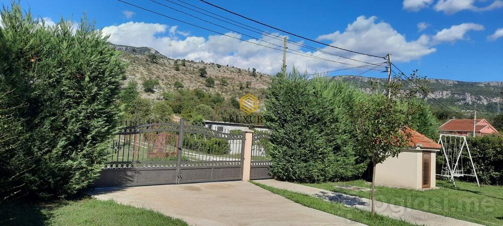 Porodična kuća 140m2 - Danilovgrad - Donji Martinići