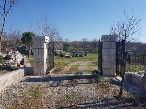 Građevinsko zemljište 33727m2 - Podgorica - > Okolina grada