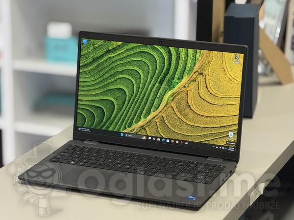 Dell Dell Latitude 3540 - 15.6" Intel i5 16GB GB