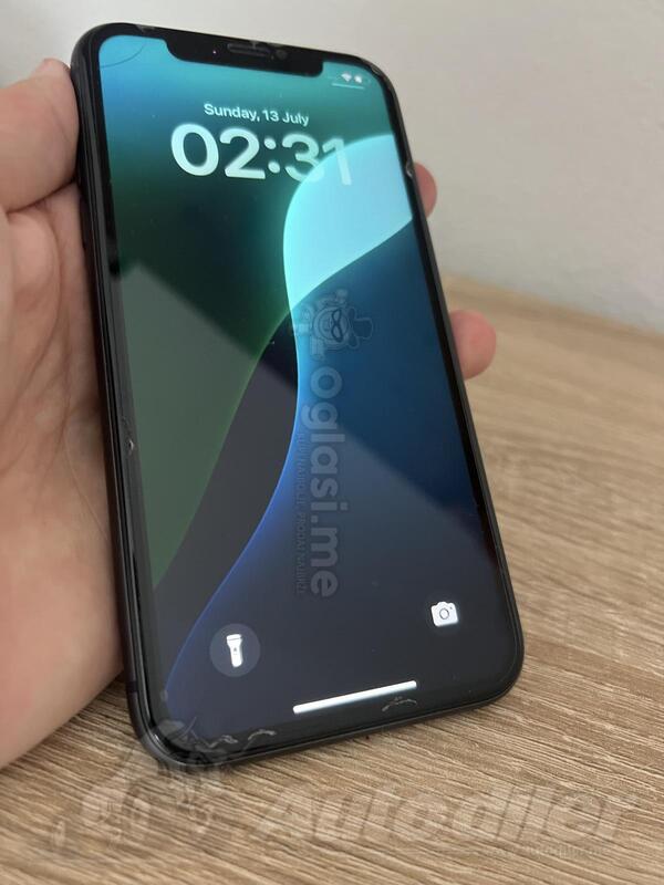 Apple - iPhone 11 64GB