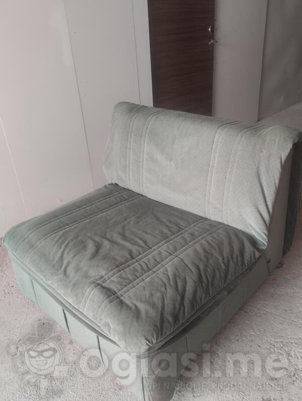 Prodajem fotelju na rasklapanje