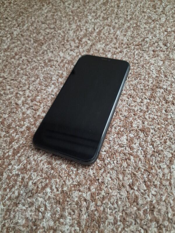 Apple - iPhone 11 64GB