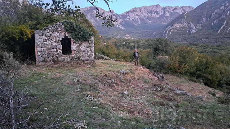 Građevinsko zemljište 1756m2 - Bar - > Okolina grada