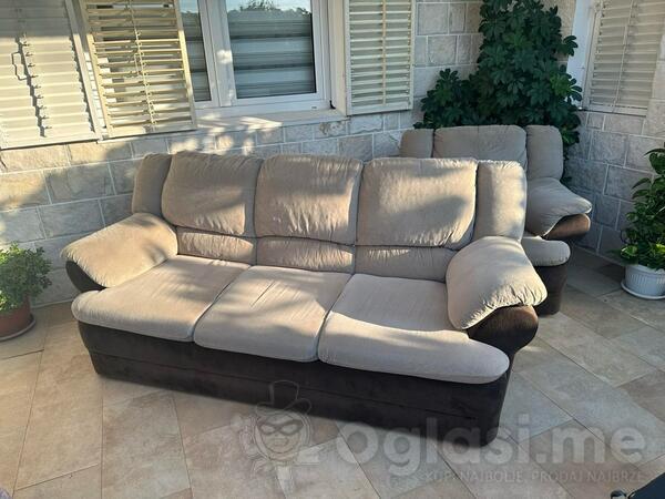 trosjed dvosjed i fotelja 