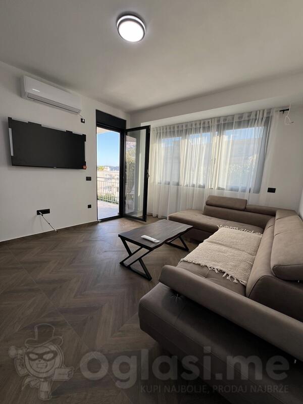 Dvosoban stan 85m2 - Bar - Šušanj