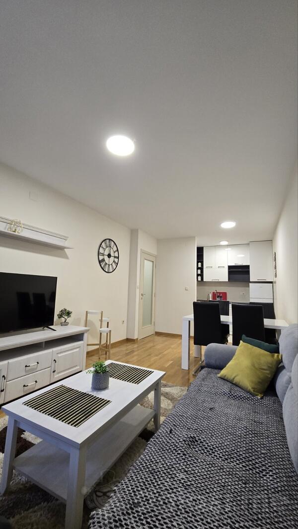 Jednosoban stan 44m2 - Podgorica - > Okolina grada
