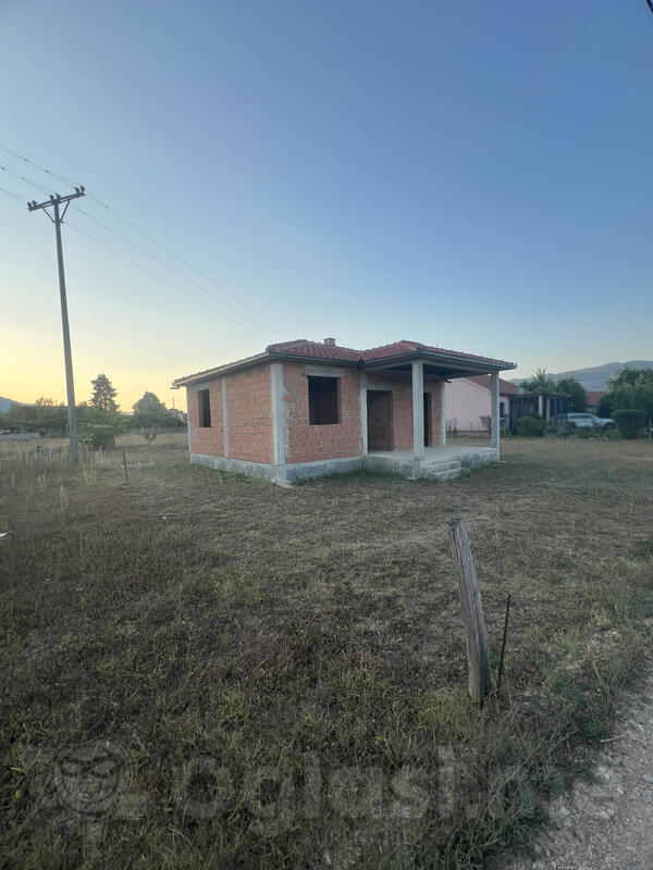 Porodična kuća 80m2 - Danilovgrad - Novo Selo