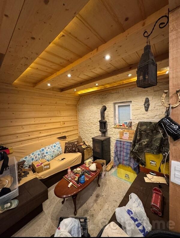 Vikendica 54m2 - Podgorica - > Okolina grada