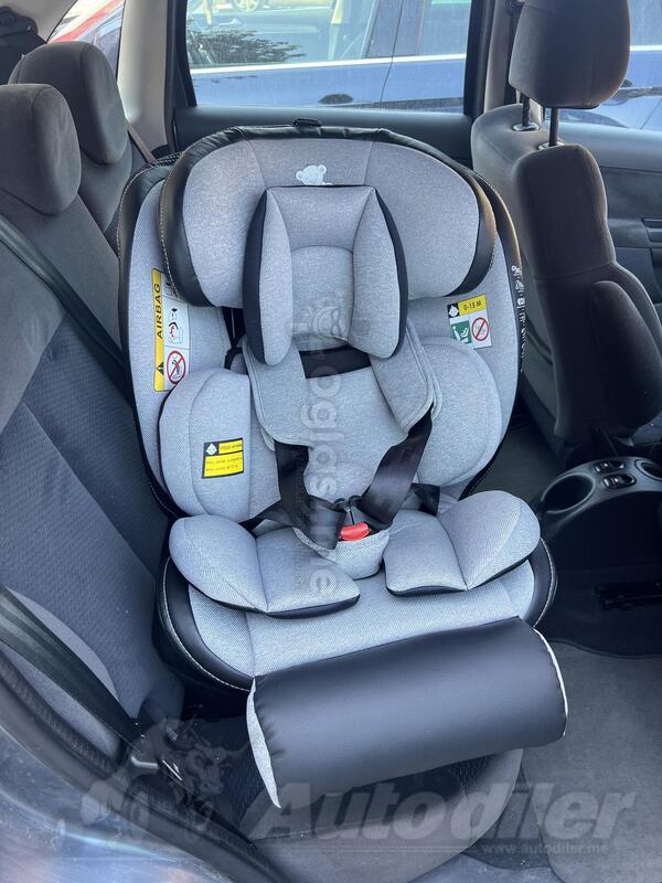 Prodajem auto sjediste za bebe. 