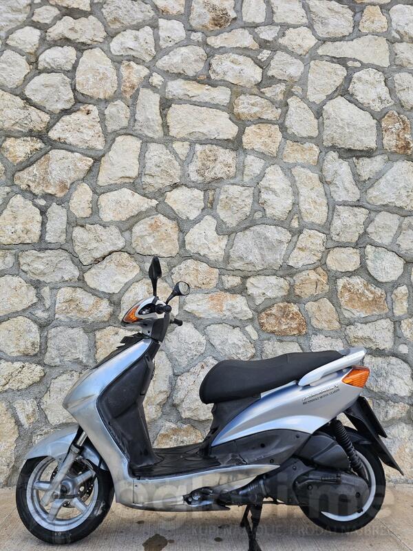 Yamaha - Cygnus X