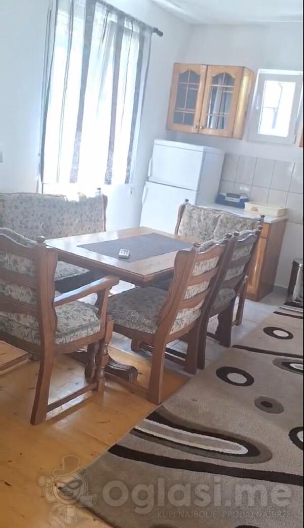 Dvosoban stan 80m2 - Podgorica - Zagorič